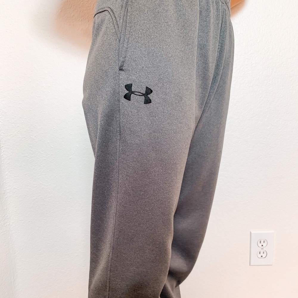 Under Armour gray sweatpants
